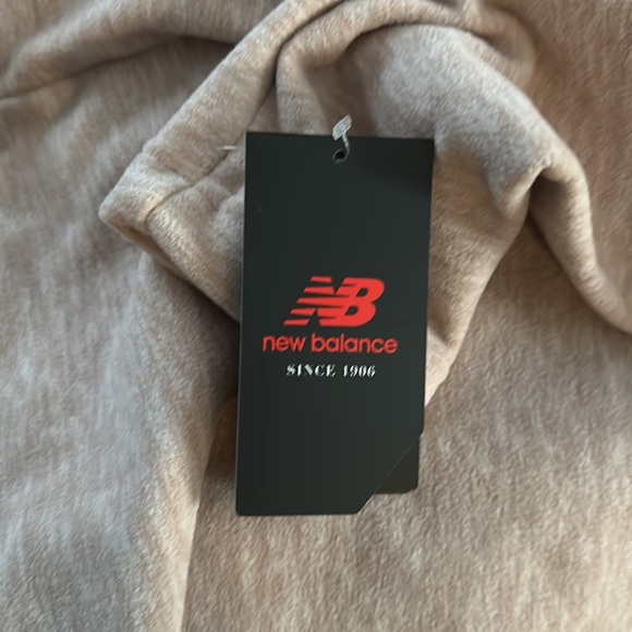 Brand new new Balance active fleece Jacket - Picture 10 of 11